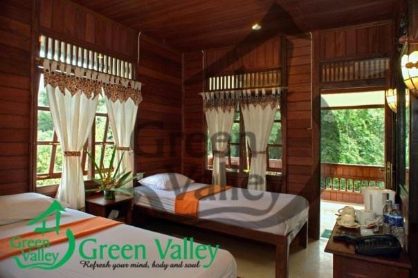 Green Valley Resort Bandungan Kültér fotó